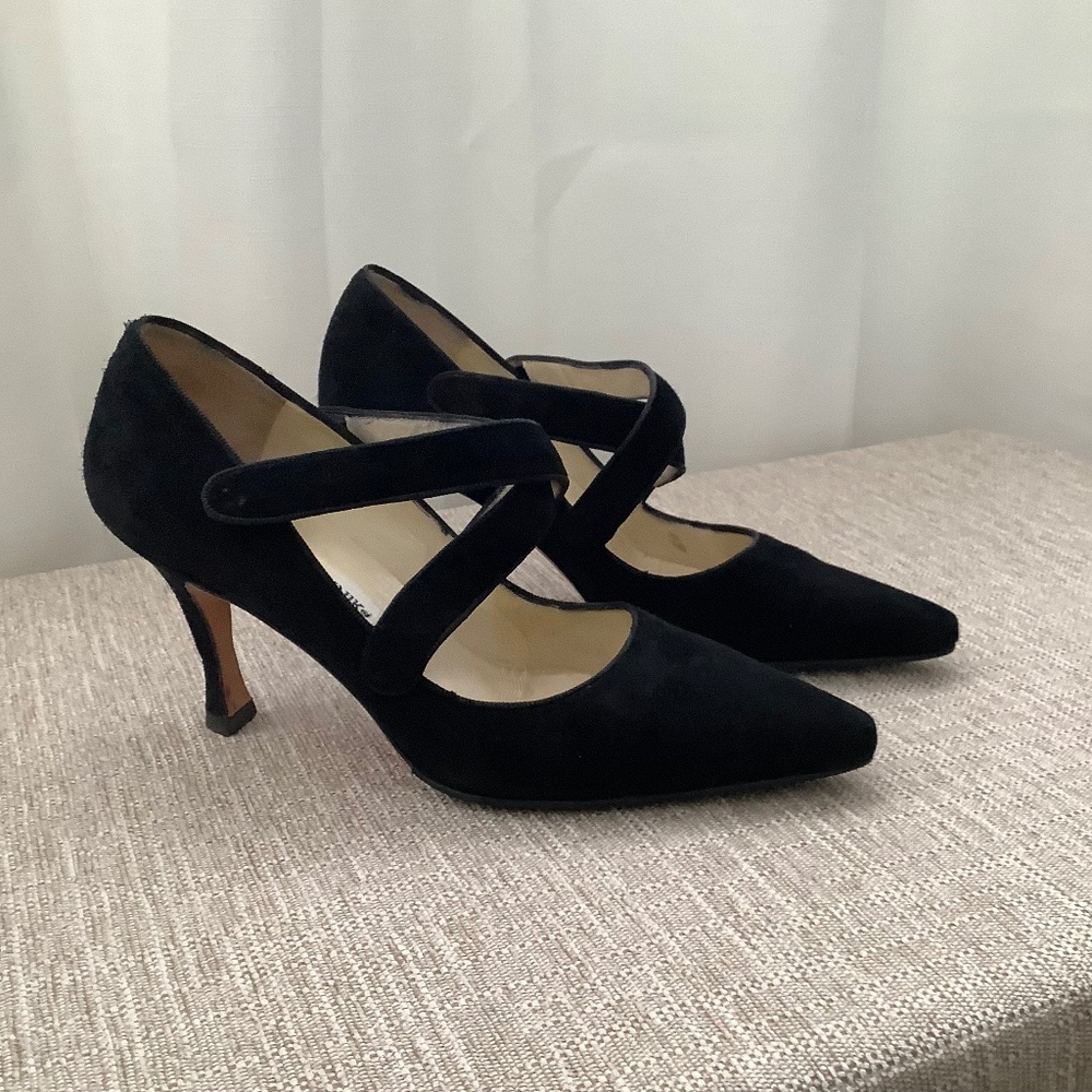 Manola Blahnik Black Suede Pump, size 37